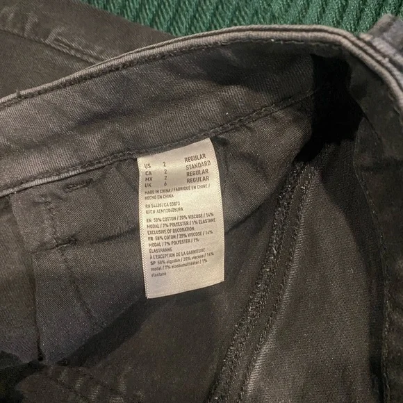 AE Jeans - Picture 2 of 5